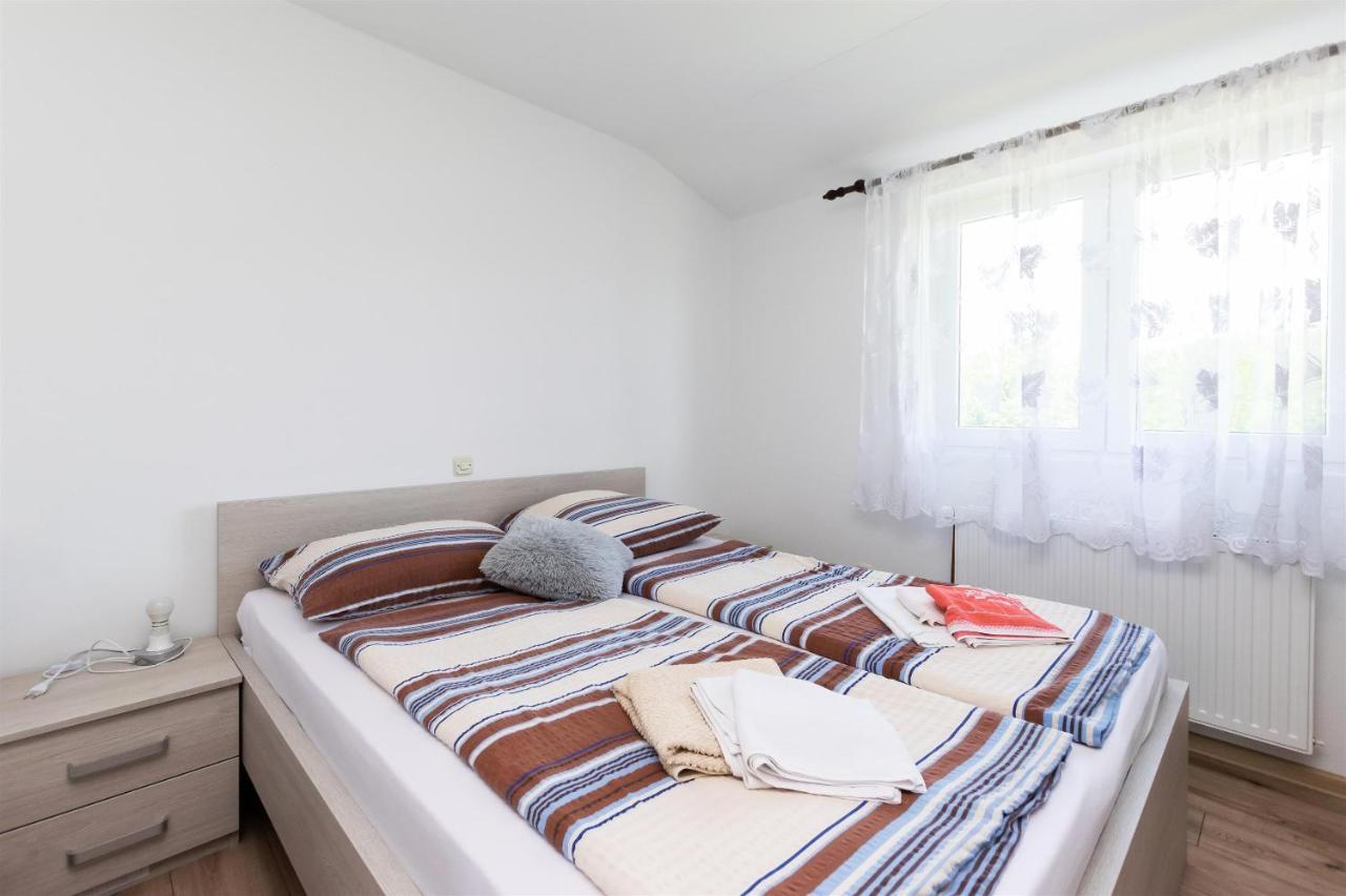Apartments Boza Lopar Ngoại thất bức ảnh
