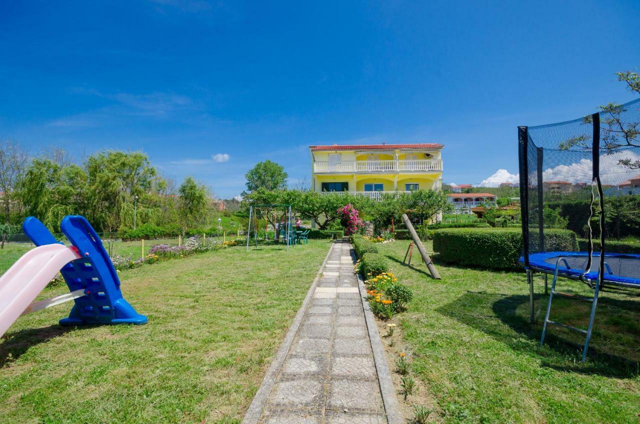 Apartments Boza Lopar Ngoại thất bức ảnh