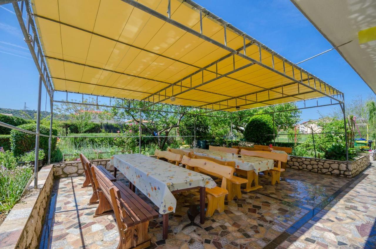 Apartments Boza Lopar Ngoại thất bức ảnh