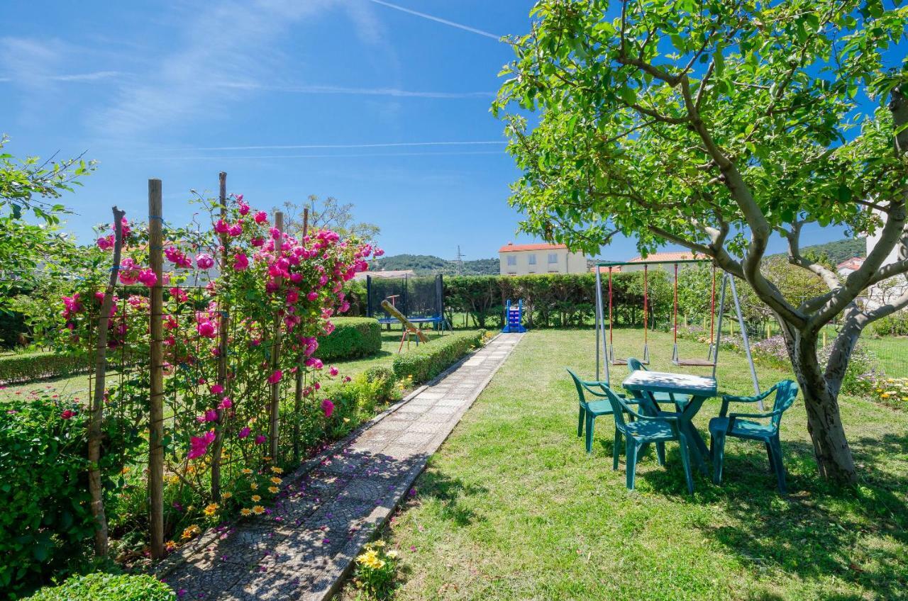 Apartments Boza Lopar Ngoại thất bức ảnh