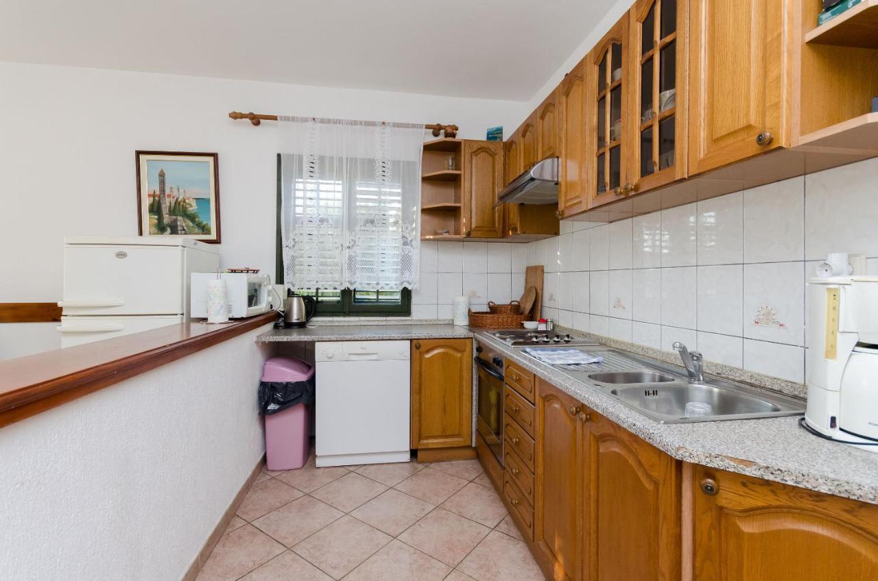 Apartments Boza Lopar Ngoại thất bức ảnh